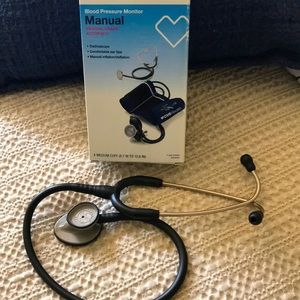 Littmann Lightweight II SE Stethoscope with New Manual blood pressure monitor